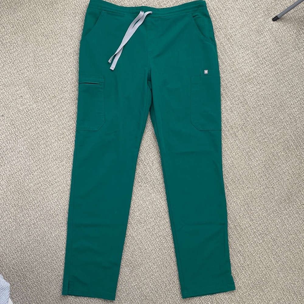 Figs Yola Skinny Scrub Pants, Limited Edition Kelly Green
